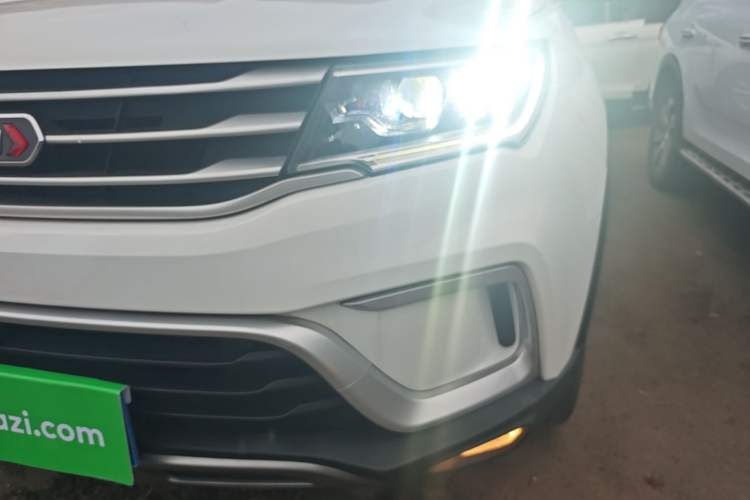 Used Yema Bojun 2019 Performance Version 1.5T CVT Lingdong Model Left Front Headlight