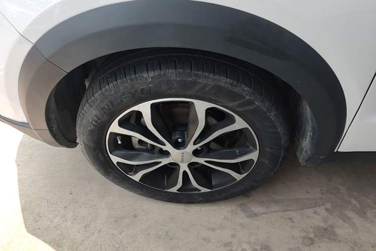 Used Yema Bojun 2019 Performance Version 1.5T CVT Lingdong Model Left Front Wheel Hub