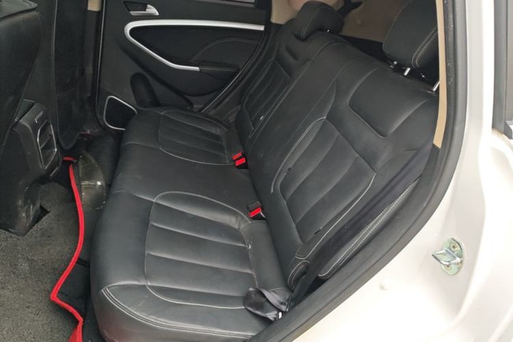Used Yema Bojun 2019 Performance Version 1.5T CVT Lingdong Model Left Rear Seat