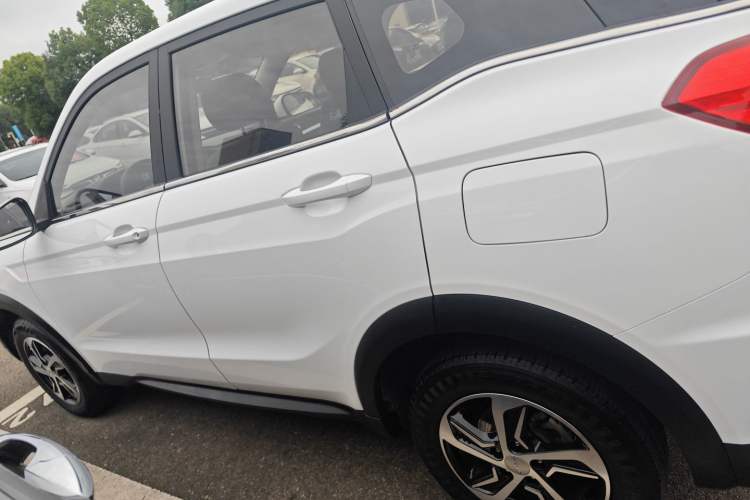 Used Yema Bojun 2019 Performance Edition 1.5T Manual Xuan Dong Model Left Side