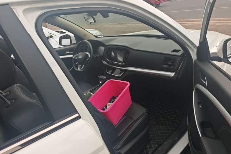 Used Yema Bojun 2019 Performance Version 1.5T CVT Lingdong Model Right Front Seat