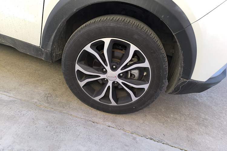 Used Yema Bojun 2019 Performance Version 1.5T CVT Lingdong Model Right Front Wheel Hub