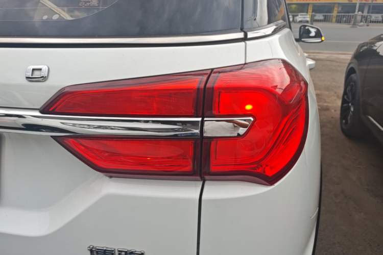 Used Yema Bojun 2019 Performance Version 1.5T CVT Lingdong Model Right Rear Taillight