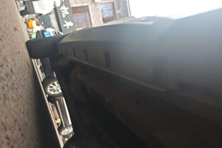 Used Yema Bojun 2019 Performance Version 1.5T CVT Lingdong Model Right Side Sill