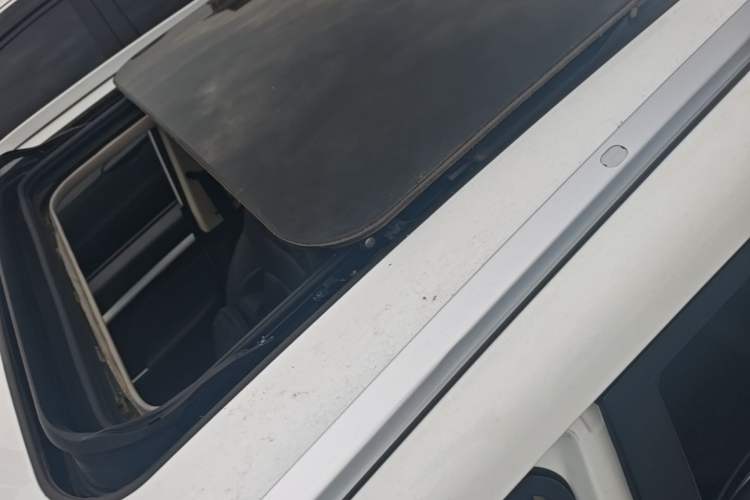 Used Yema Bojun 2019 Performance Version 1.5T CVT Lingdong Model Roof