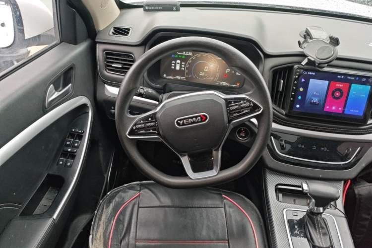 Used Yema Bojun 2019 Performance Version 1.5T CVT Lingdong Model Steering Wheel