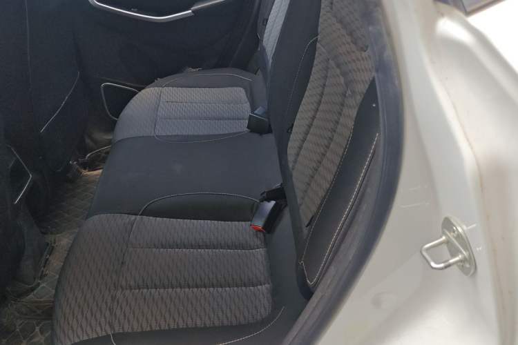 Used Yema Bojun 2020 Sport Version 1.5L CVT Comfort Edition Left Rear Seat