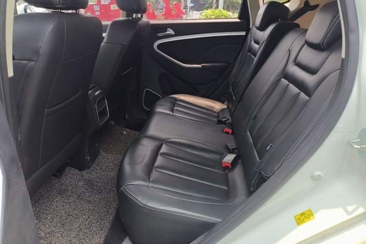 Used Yema Bojun 2020 Classic Edition 1.5L Manual Comfort Model Left Rear Seat