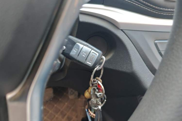 Used Yema Bojun 2020 Sport Version 1.5L CVT Comfort Edition Vehicle Key