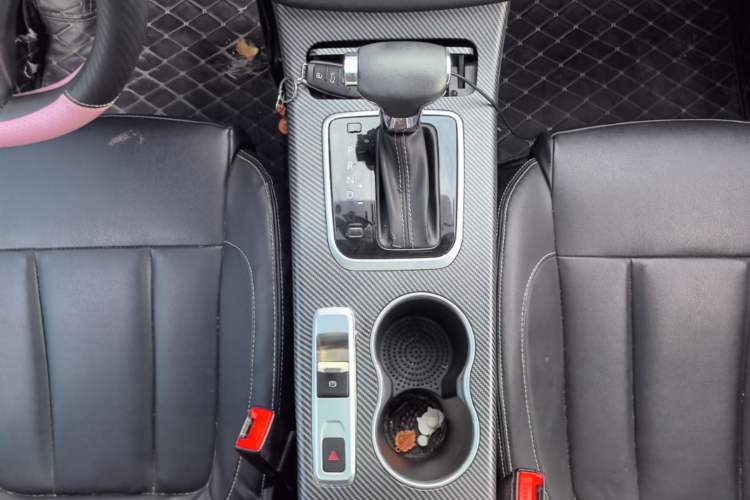 Used Yema Bojun 2021 Sport Version 1.5L CVT Comfort Edition Gear Lever