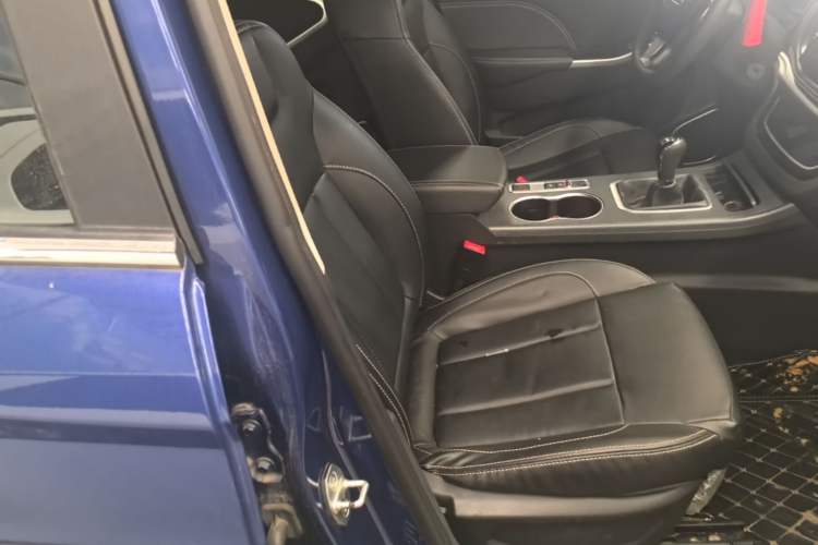 Used Yema Bojun 2021 Revised Version Classic Edition 1.5L Manual Fashionable Style Right Front Seat
