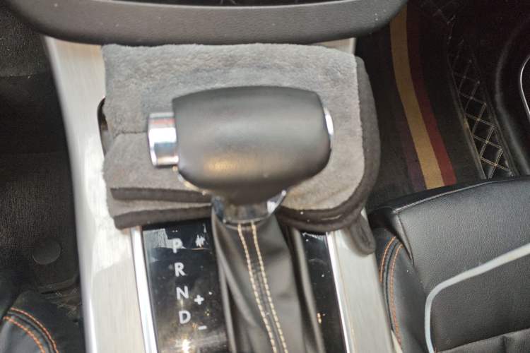 Used Yema Bojun 2021 Revised Version 2 Sport Edition 1.5L CVT Comfort Trim Gear Lever