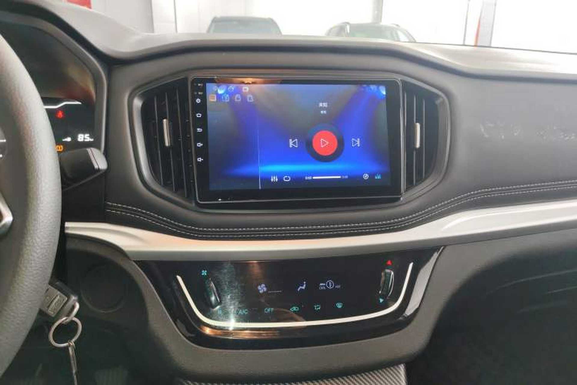 Used Yema Bojun 2021 Revised Version Classic Edition 1.5L Manual Fashionable Style Audio And AC Panel