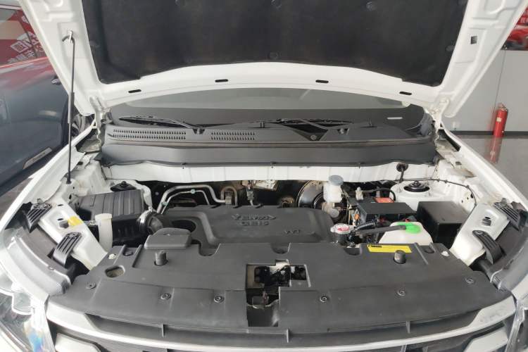 Used Yema Bojun 2021 Revised Version Classic Edition 1.5L Manual Fashionable Style Engine Bay