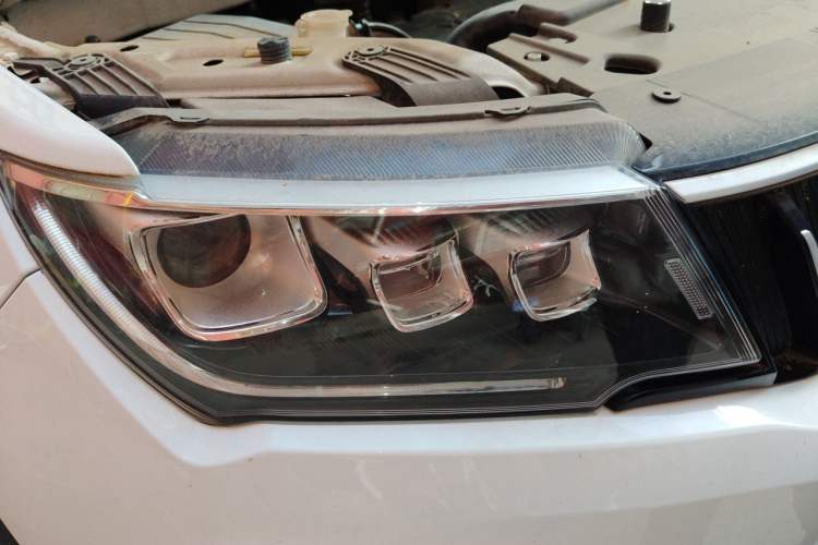 Used Yema Bojun 2021 Revised Version Sport Edition 1.5L CVT Comfort Type Right Front Headlight