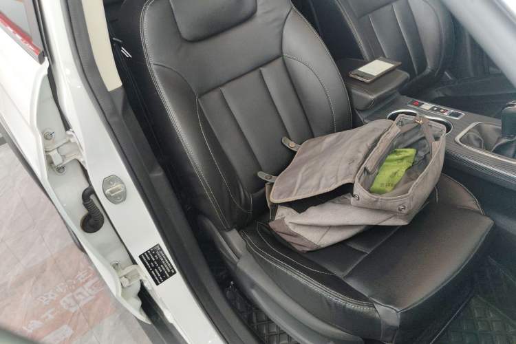 Used Yema Bojun 2021 Revised Version Classic Edition 1.5L Manual Fashionable Style Right Front Seat