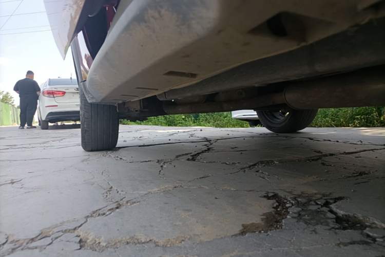 Used Yema Bojun 2022 1.5T CVT Flagship Edition Right Side Sill