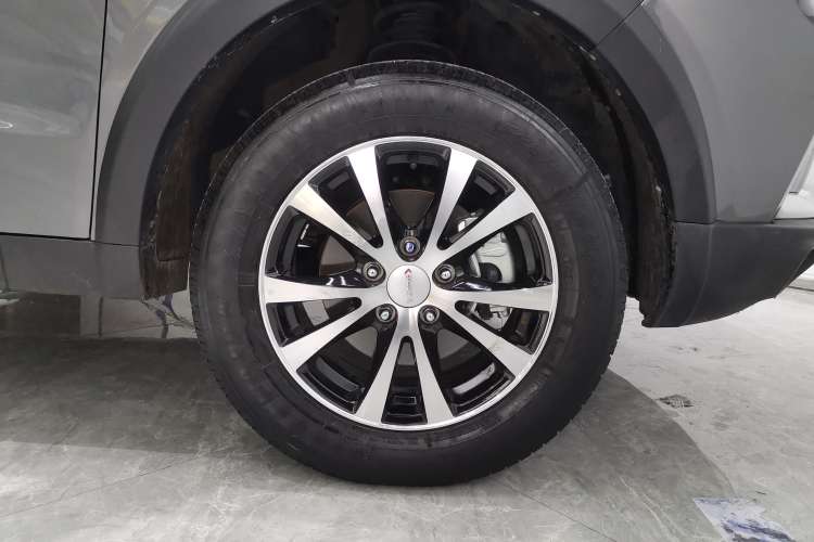 Used Yema Bojun 2022 1.5L CVT Luxury Version Left Front Wheel Hub