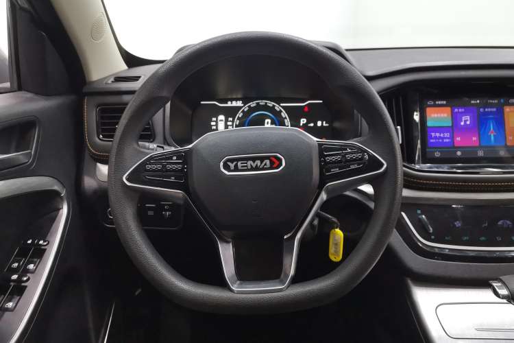 Used Yema Bojun 2022 1.5L CVT Luxury Version Steering Wheel