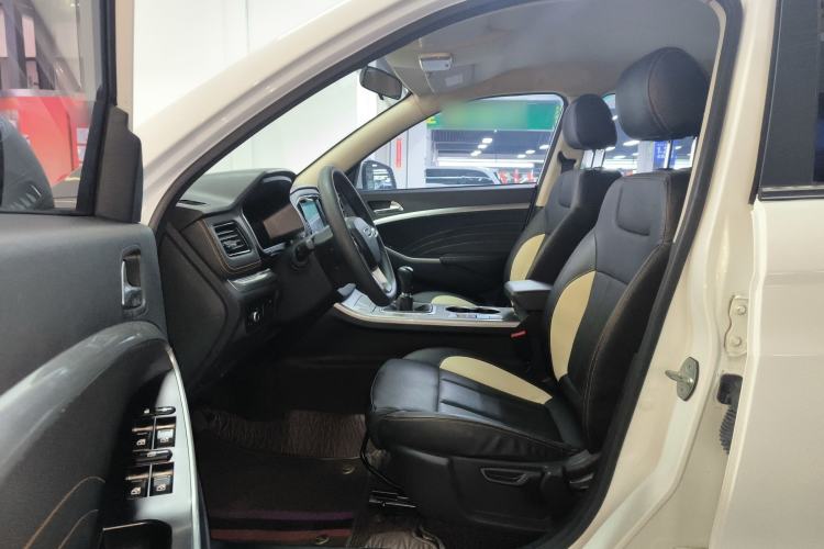 Used Yema Bojun 2022 1.5L Manual Luxury Version Driver Seat