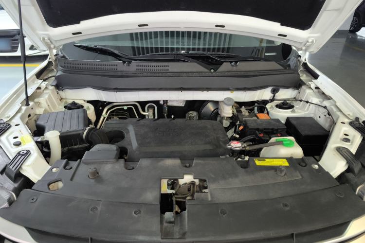 Used Yema Bojun 2022 1.5L Manual Luxury Version Engine Bay