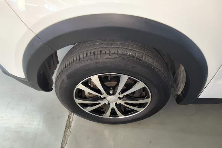 Used Yema Bojun 2022 1.5L Manual Luxury Version Left Front Wheel Hub