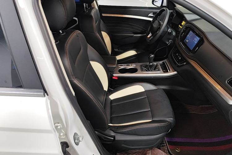 Used Yema Bojun 2022 1.5L Manual Luxury Version Right Front Seat