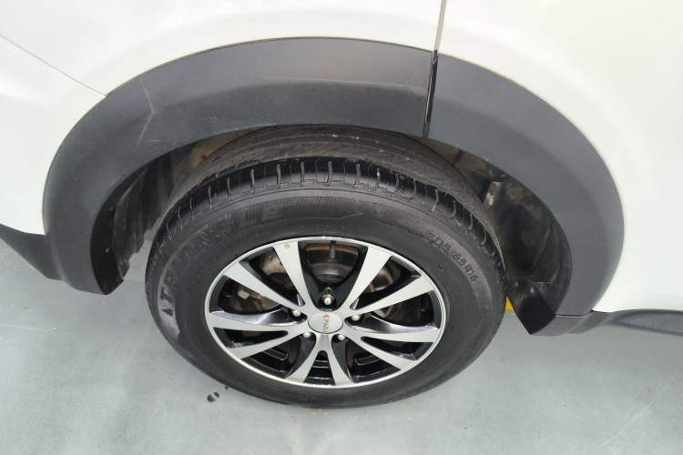 Used Yema Bojun 2022 1.5L Manual Luxury Version Right Rear Wheel Hub