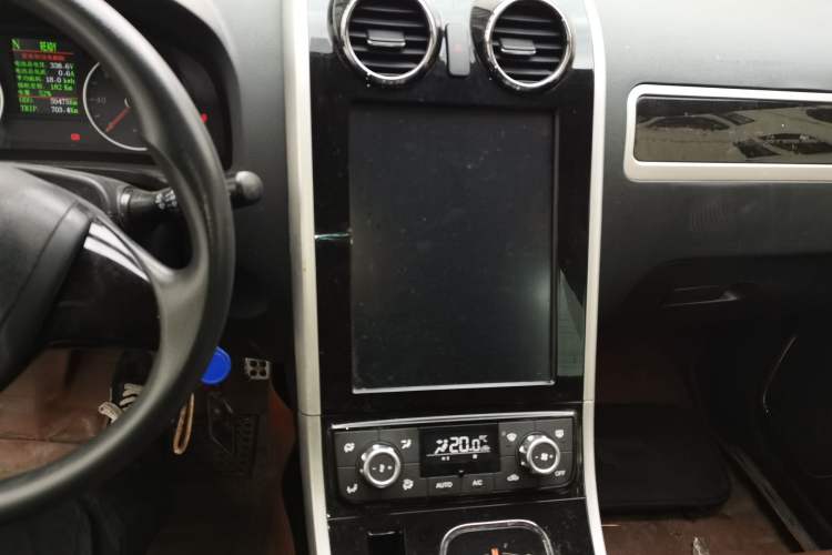 Used Yema EC70 2016 Electric Version Audio And AC Panel
