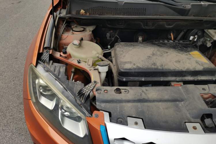 Used Yema EC70 2016 Electric Version Engine Bay Right