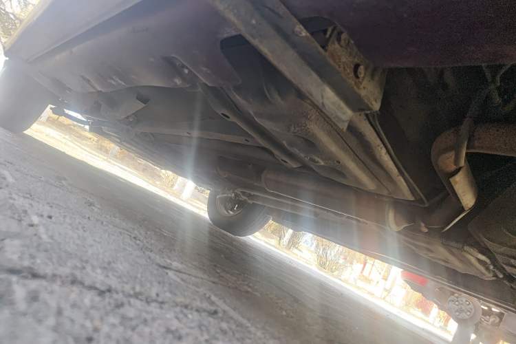 Used Yema F10 2011 1.5L Luxury Model Chassis Rear Left