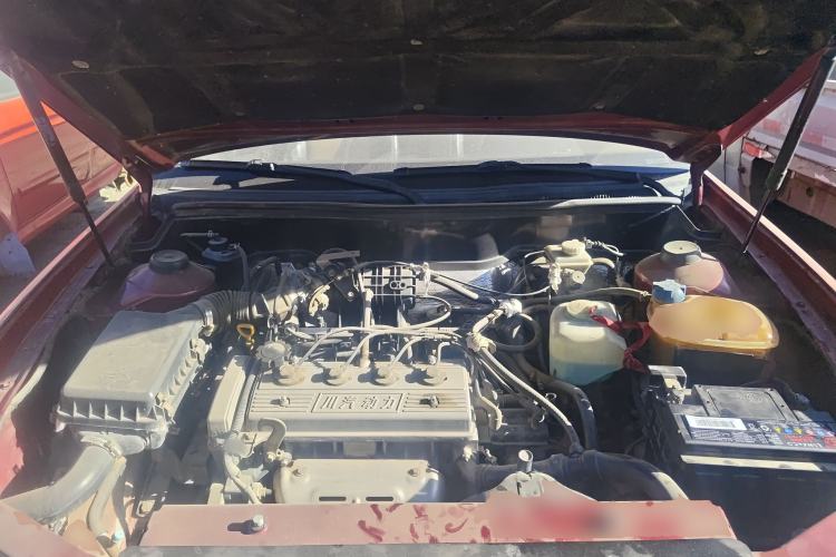 Used Yema F10 2011 1.5L Luxury Model Engine Bay
