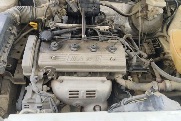 Used Yema F10 2011 1.5L Luxury Model Engine Bay