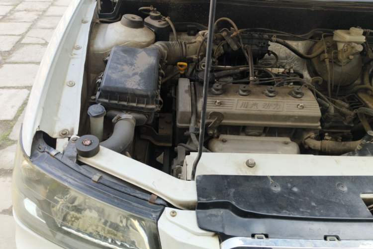 Used Yema F10 2011 1.5L Luxury Model Engine Bay Right