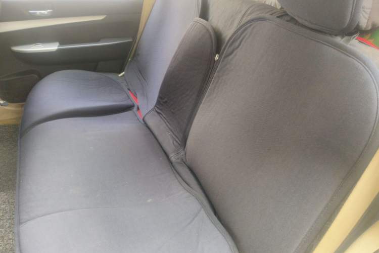 Used Yema F10 2011 1.5L Luxury Model Left Rear Seat