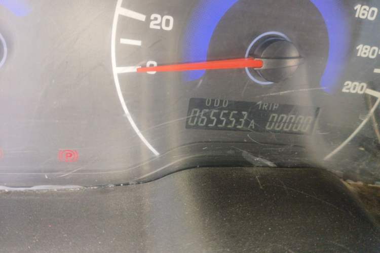 Used Yema F10 2011 1.5L Luxury Model Odometer Close Up