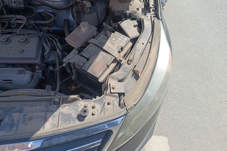 Used Yema F12 2014 1.5L Manual Engine Bay Left