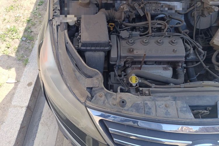 Used Yema F12 2014 1.5L Manual Engine Bay Right