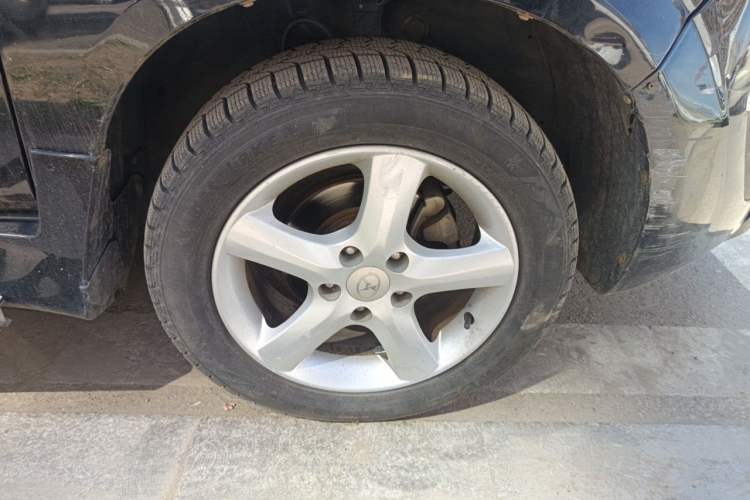 Used Yema F12 2014 1.5L Manual Right Front Wheel Hub