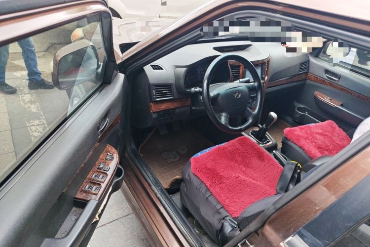 Used Yema F12 2014 1.5L Manual Driver Seat