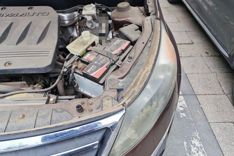 Used Yema F12 2014 1.5L Manual Engine Bay Left