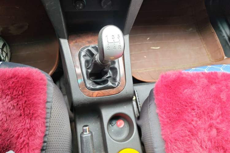 Used Yema F12 2014 1.5L Manual Gear Lever