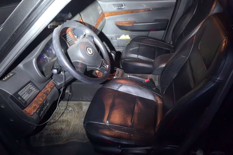 Used Yema F16 2014 1.6L Manual Elite Edition Left Front Seat