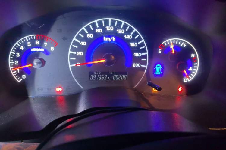 Used Yema F16 2014 1.6L Manual Elite Edition Odometer Close Up