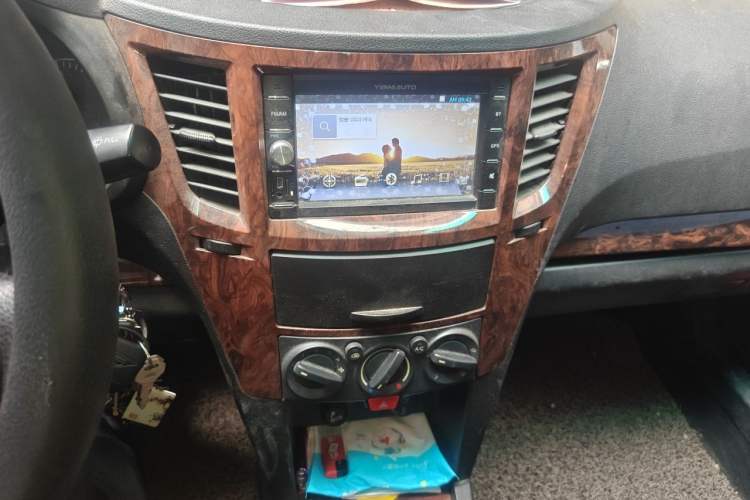 Used Yema F16 2014 1.6L Manual Elite Edition Audio And AC Panel