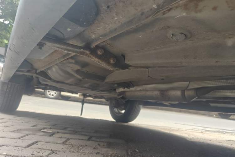 Used Yema F16 2014 1.6L Manual Elite Edition Chassis Front Right
