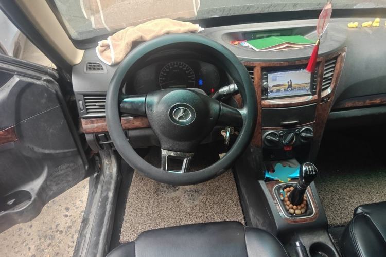 Used Yema F16 2014 1.6L Manual Elite Edition Steering Wheel