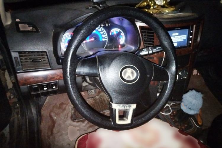 Used Yema F16 2014 1.6L Manual Elite Edition Steering Wheel