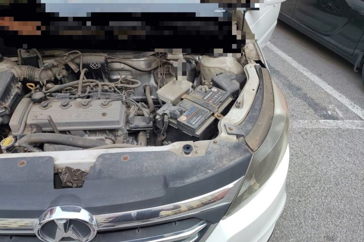 Used Yema F16 2014 1.6L Manual Elite Edition Engine Bay Left