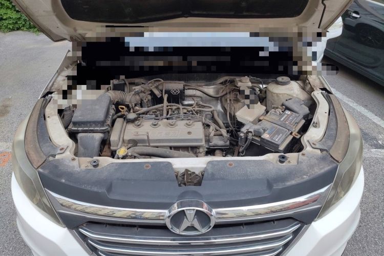 Used Yema F16 2014 1.6L Manual Elite Edition Engine Bay